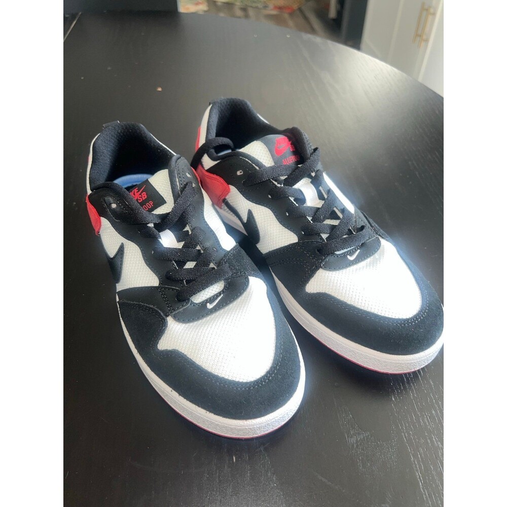 Nike kids 7y alleyoop shoes